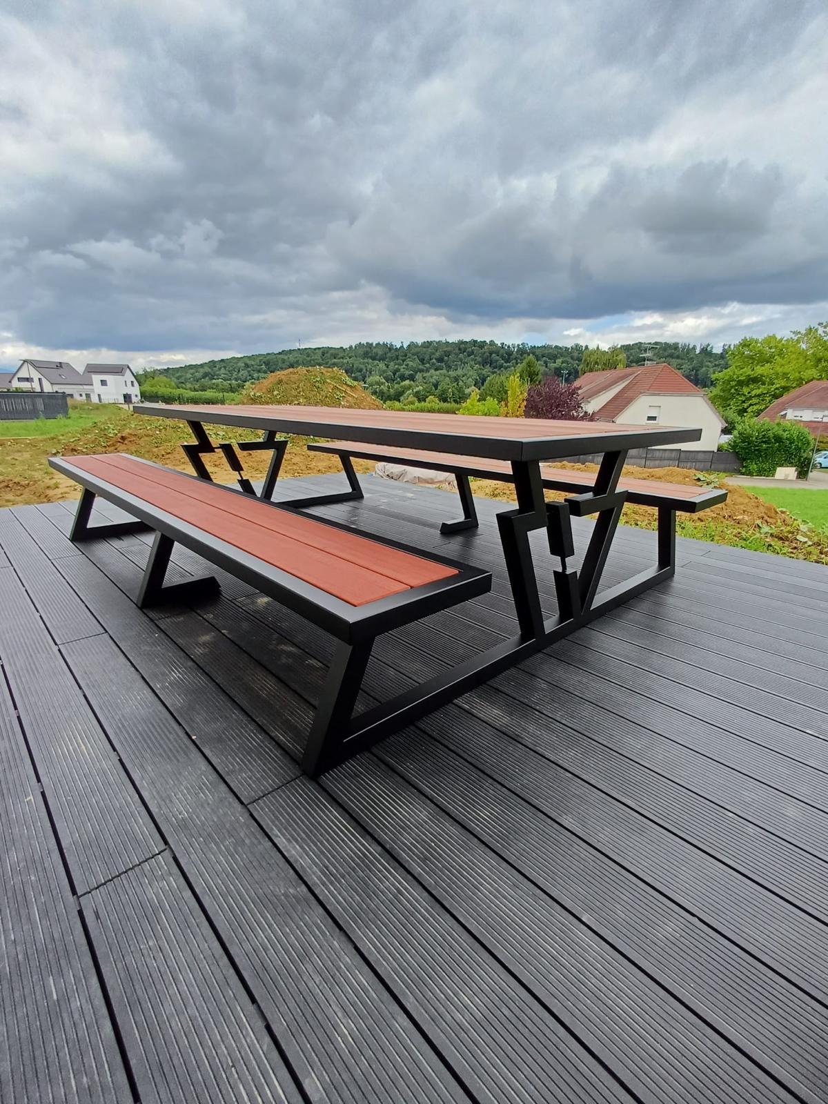 table extérieure , sur mesure, fabrication, métallerie