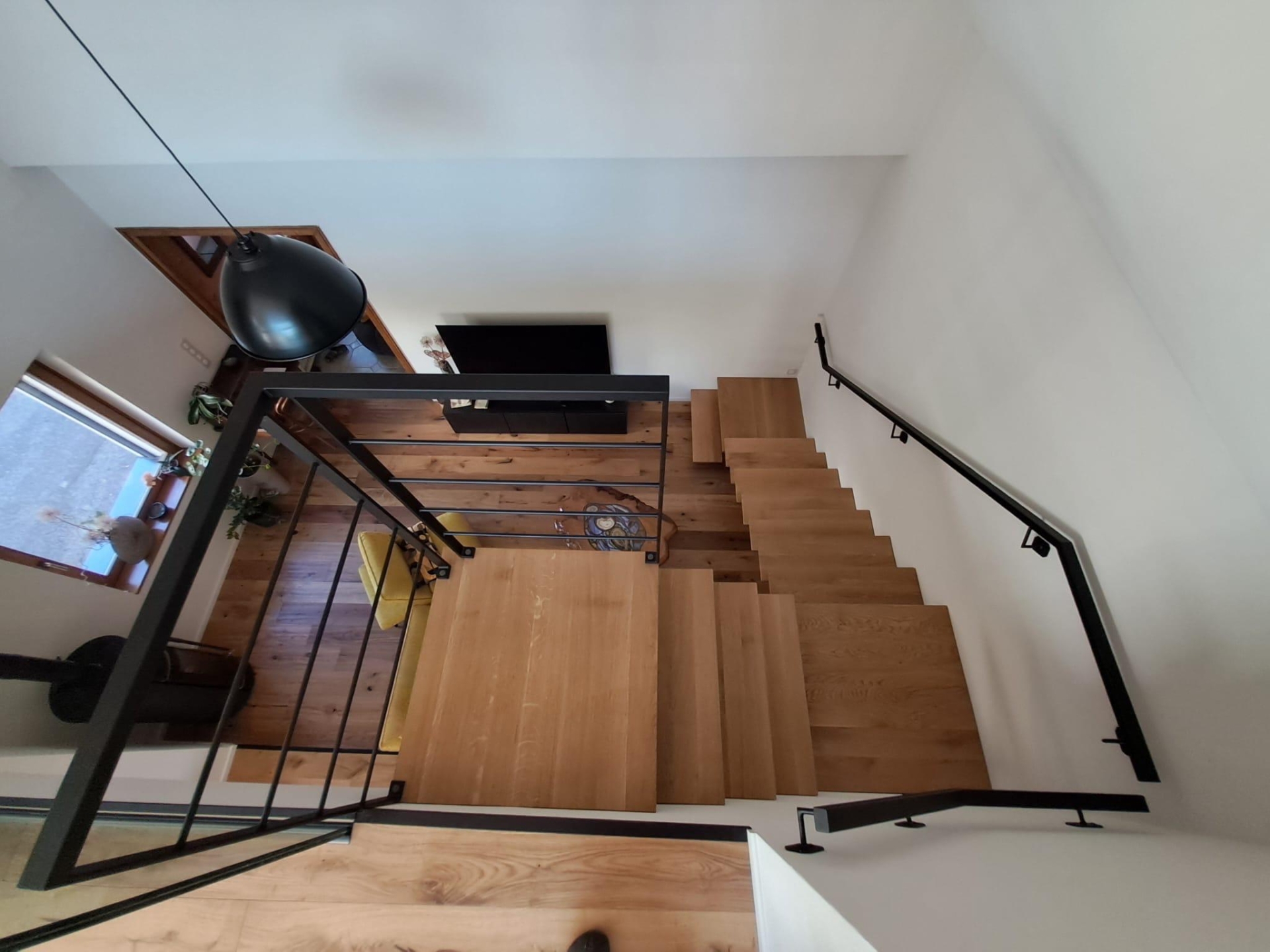 ESCALIER MÉTAL, GARDE-CORPS VERRIÈRE ET RAMPE DE SORTIE BRUNSTATT